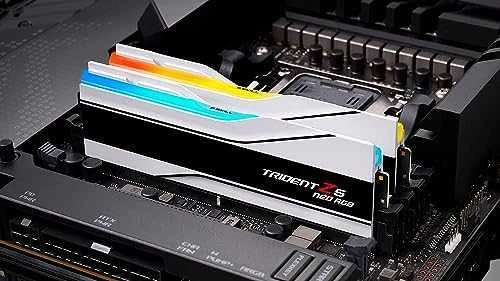 G.Skill Trident Z5 Neo moduliai su RGB apšvietimu kompiuteryje
