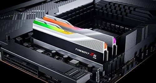 G.Skill TridentZ Z5 RGB atmintis pagrindinėje plokštėje