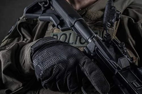 Mechanix Wear Pirštinės Mechanix SPECIALTY VENT, su skylutėmis ventiliacijai, juodos M dydis. Velcro, dirbtinė 0.6mm oda.touchscreen technologija