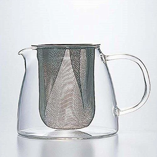 Stiklinis arbatinukas su metaliniu filtru
