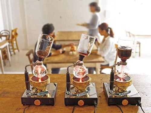 „Hario Cup“ į „Siphon TCA3“.