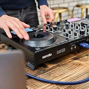 Hercules | DJControl Inpulse 500 | Garsiakalbiai | USB jungtis