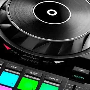 Hercules | DJControl Inpulse 500 | Garsiakalbiai | USB jungtis
