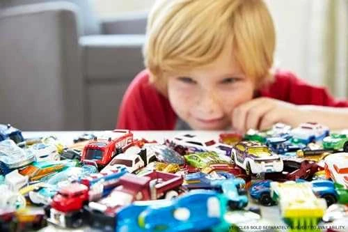 Mattel Hot Wheels 8 Automobilių Rinkinys su Išskirtiniu Modeliu
