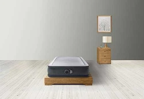 Pripučiamas čiužinys INTEX Twin Comfort-Plush Mid-Rise su integruota elektrine pompa, 99×191×33 cm