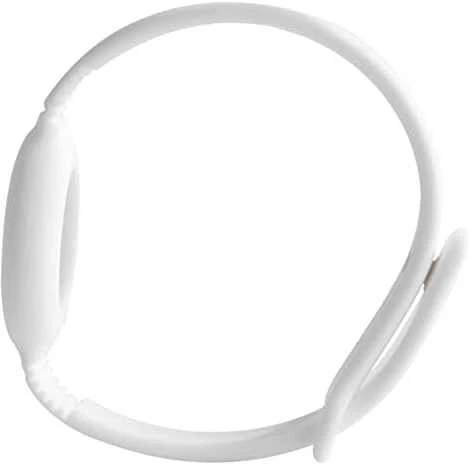Silikoninė apyrankė skirta Apple AirTag DELTACO reguliuojamo dydžio, balta / MCASE-TAG17