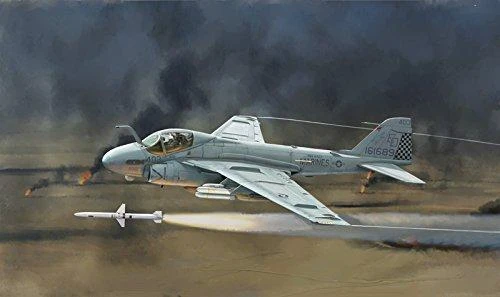 Italeri – Grumman A-6E TRAM Intruder Persijos įlankos karas, 1/72, 1392