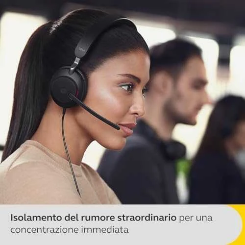 Jabra Evolve2 40 ausinės su mikrofonu naudojimo metu