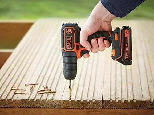 Akumuliatorinis gręžtuvas-suktuvas Black & Decker BDCDC18BAFC + 2x1.5Ah + antgalių rinkinys
