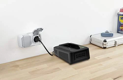Karcher 18V kroviklis prie elektros lizdo
