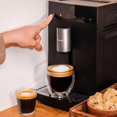 Kavos aparatas Espreso aparatas DeLonghi Magnifica Start ECAM220.22.GB