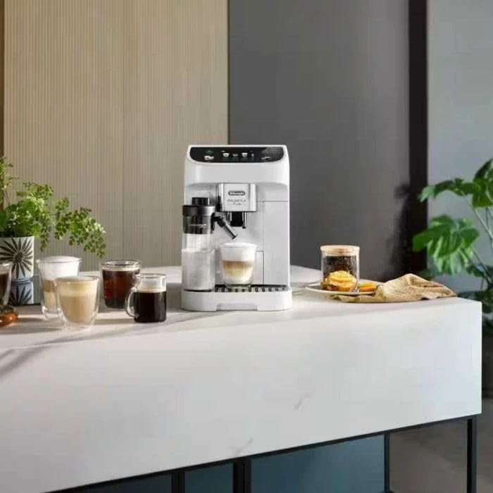 Kavos aparatas De'Longhi Magnifica Plus ECAM 320.60.W balta