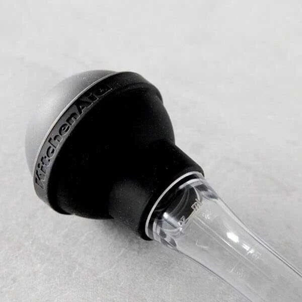 KitchenAid Onyx Juodas silikoninė pipetė kepsniams užpilti