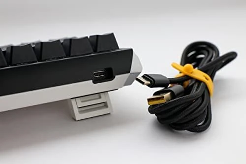 Ducky One 3 Classic Juodas/Baltas Mini žaidimų klaviatūra, RGB LED – MX-Raudona US išdėstymas