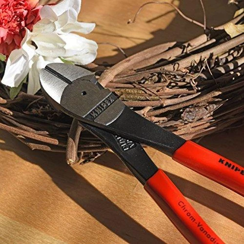 Didelės svertinės jėgos kirpimo replės KNIPEX 7421