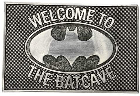 Pyramid Batman (Welcome to the Batcave) guminis durų kilimėlis | 40x60cm