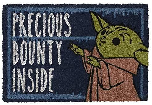 Pyramid Star Wars The Mandalorian Baby Yoda Precious Bounty durų kilimėlis| 60x40cm