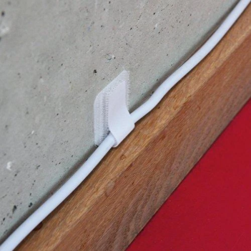 RAM LABEL THE CABLE PRO sieninis kabelių laikiklis su lipnia juosta, 50 dalių rinkinys – baltos spalvos