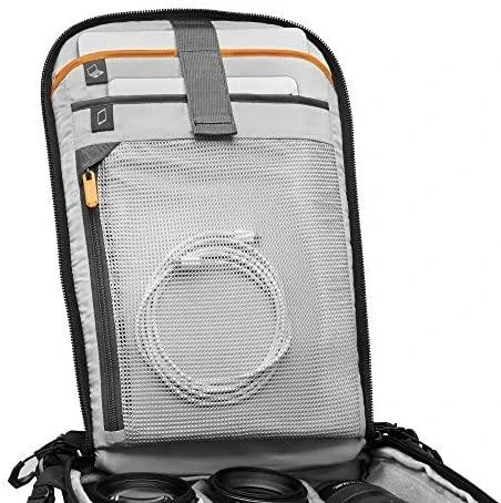 Lowepro Flipside BP 300 AW III įrenginys