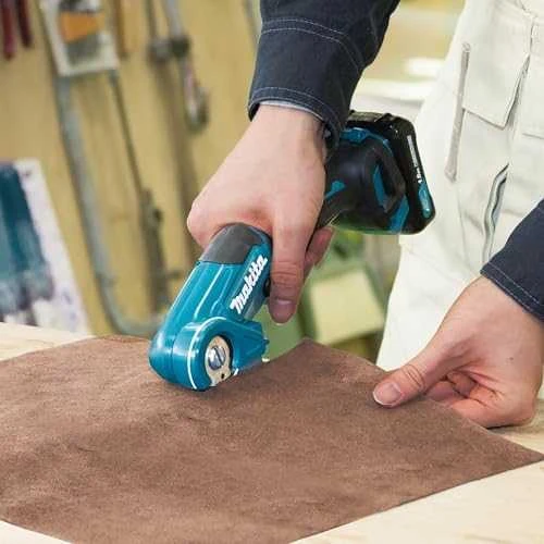 Makita CP100DZ Akumuliatorinis universalus multicutter, Be akumuliatorių ir kroviklio!