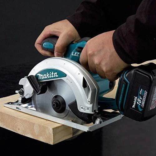 Makita T.C.T. pjūklas 165X2X20mm 18° T40 D-03349 T.C.T • 165 x20 mm • T40 • 18° • Medienai