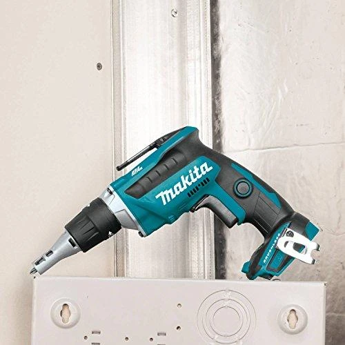 Makita DFS452Z Akumuliatorinis suktuvas, 18 V, Be akumuliatorių ir kroviklio!