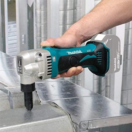 Makita DJN161Z Akumuliatorinės skardos žirklės, 18 V, plienas 1,6 mm, nerūdijantis plienas 1,2 mm, min. pjo, Be akumuliatorių ir kroviklio!