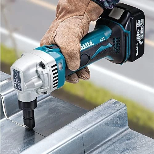Makita DJN161Z Akumuliatorinės skardos žirklės, 18 V, plienas 1,6 mm, nerūdijantis plienas 1,2 mm, min. pjo, Be akumuliatorių ir kroviklio!