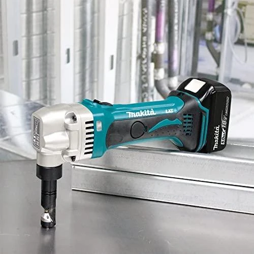 Makita DJN161Z Akumuliatorinės skardos žirklės, 18 V, plienas 1,6 mm, nerūdijantis plienas 1,2 mm, min. pjo, Be akumuliatorių ir kroviklio!