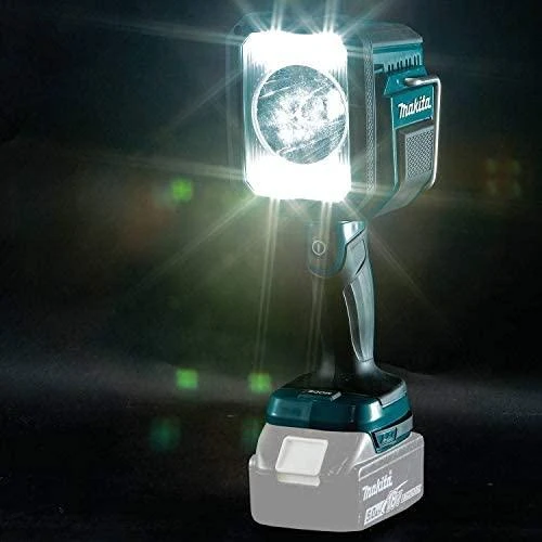 Makita Akumuliatorinis LED prožektorius DML812 14,4V / 18V LXT® • 1250 lm • komplektuojamas be akumuliatoriaus ir kroviklio.