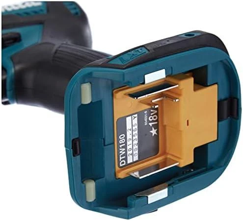 Makita DTW180Z Akumuliatorinis smūginis veržliasukis 18V, 180 Nm, LED 3/8", Be akumuliatorių ir kroviklio!