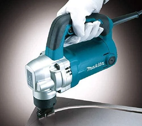 Makita JN3201J Žirklės skardai kirpti, 710 W, plienas 3,2 mm, nerūdijantis plienas 2,5 mm, MAKPACK