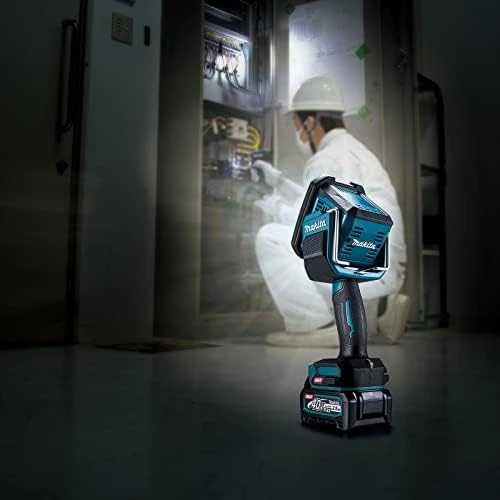 Makita ML007G Akumuliatorinis prožektorius XGT, 1250 lm, Be akumuliatorių ir kroviklio!