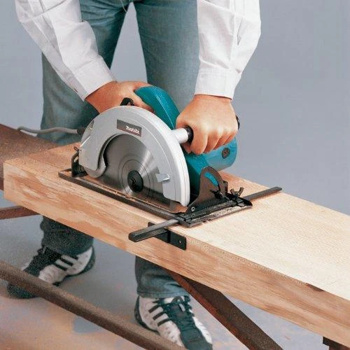 Rankinis diskinis pjūklas Makita N5900B