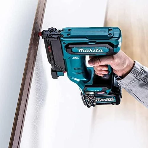 Makita PT001GZ Akumuliatorinis viniakalis XGT; 23GA; 15/18/25/30/35mm; XPT; Be akumuliatorių ir kroviklio!