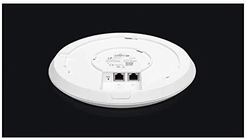 Maršrutizatorius UBIQUITI UAP-XG keturių radijo dažnių 802.11ac Wave 2 prieigos taškas 802.3bt PoE