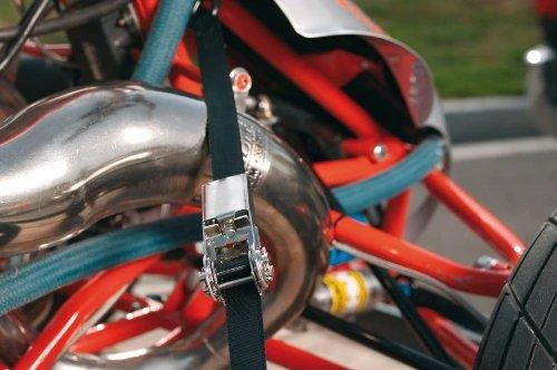 Master Lock Masterlock Tvirtinimo diržas su terkšle, 5m, juodas