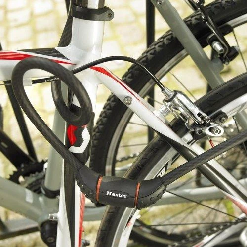 Master Lock Masterlock Pinta plieninė dviračio spyna juodu vinilo apvalkalu su 4 skaitmenų užraktu