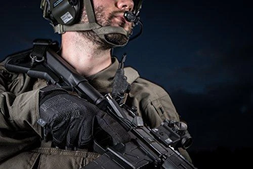 Mechanix Wear Pirštinės Mechanix SPECIALTY VENT, su skylutėmis ventiliacijai, juodos M dydis. Velcro, dirbtinė 0.6mm oda.touchscreen technologija