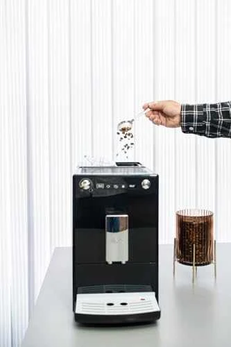 MELITTA automatinis kavos aparatas E950-101 solo, juoda-sidabro spalva