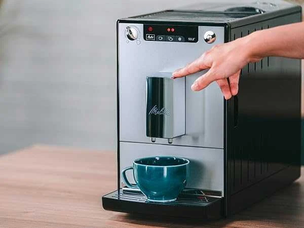 Melitta E950-103 Caffeo Solo Pilnai automatinis kavos aparatas, Sidabrinis