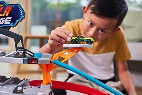 Zuru Metal Machines Garaż Atak Goryla