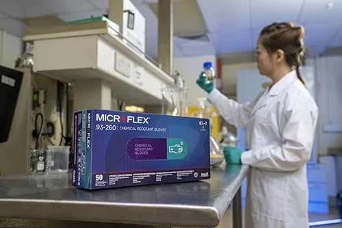 Vienkartinės nitrilinės ir neopreninės pirštinės Ansell Microflex 93-260, M (7,5-8), 50 vnt pakuotėje, tekstūruoti pirštai, žalios, storis 0,20mm.