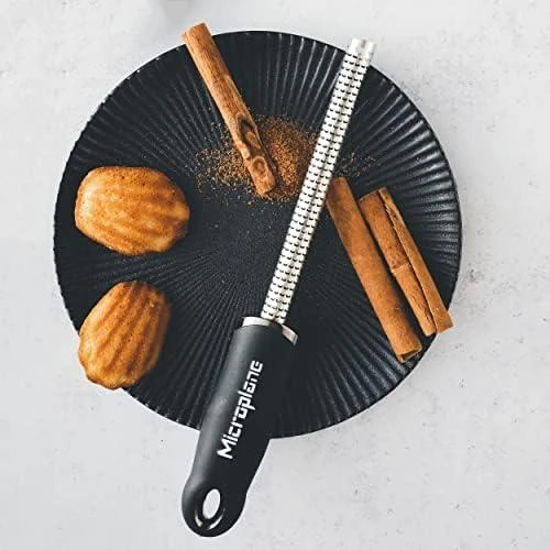 Tarka Microplane Premium Spice, Juoda, MIC46016E