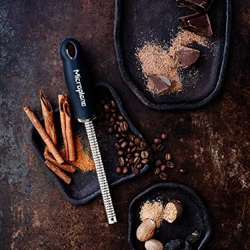 Tarka Microplane Premium Spice, Juoda, MIC46016E
