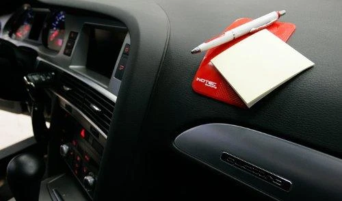 Lipnus kilimėlis automobiliui Nano-Pad