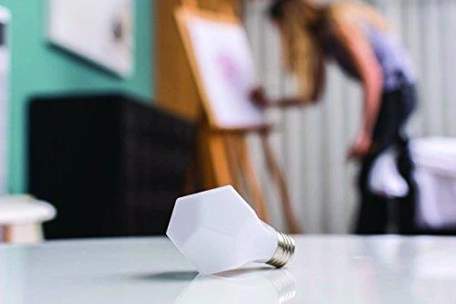 Nanoleaf BLOOM LED lemputė 1200 liumenų, 3000K, balta (NL03-1200WN240E27)