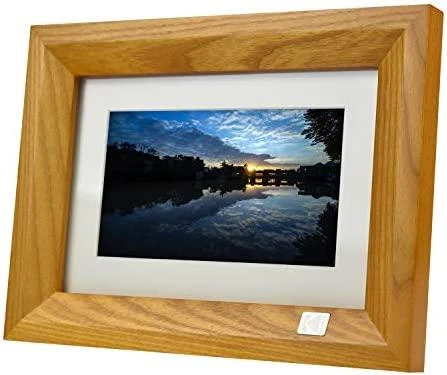 Nuotraukų rėmelis Kodak LED HD 7" RDPF-700W medinis šviesiai raudonas