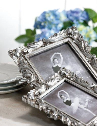 Nuotraukų rėmelis Walther Saint Germain 13x18 Resin Portretas sidabrinis. QS318S