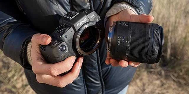 Objektyvas Canon RF 24-105mm F4-7.1 IS STM MILC Standartiniai objektyvai Juoda